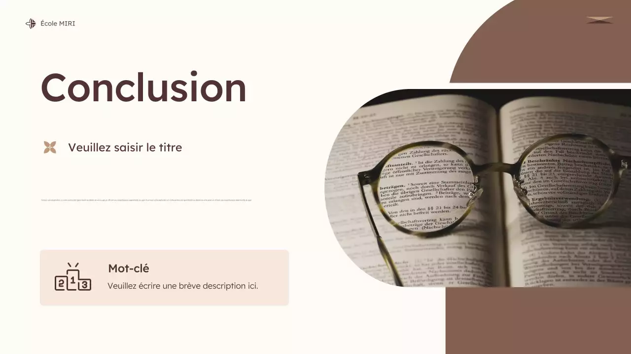 classe d'éducation moderne beige