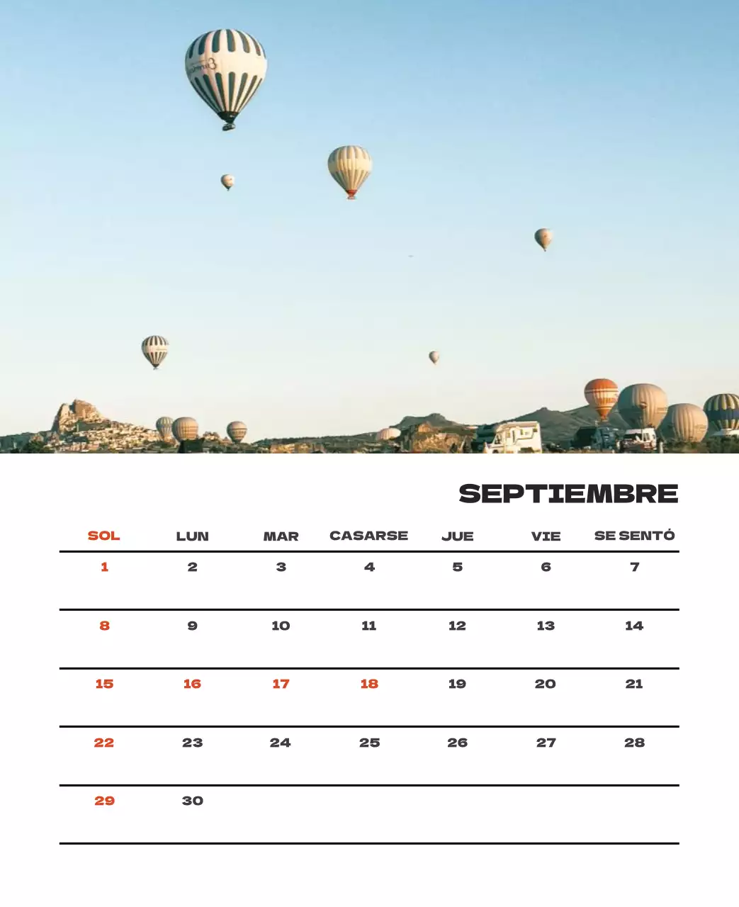 Una agencia de viajes celebra las fiestas con fotografías de viajes de temporada y un diseño de texto limpio y en negrita.