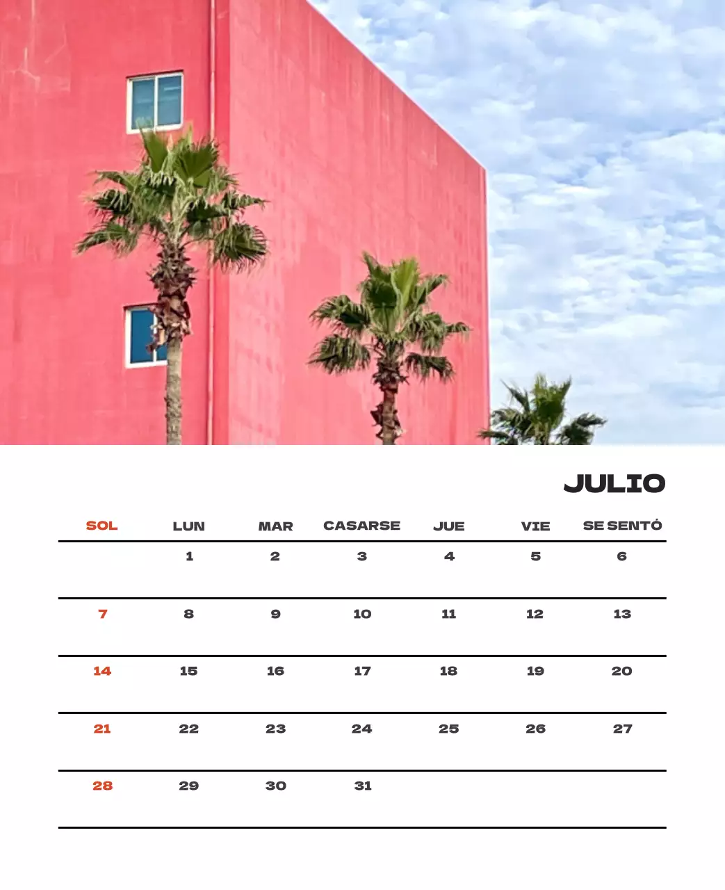 Una agencia de viajes celebra las fiestas con fotografías de viajes de temporada y un diseño de texto limpio y en negrita.