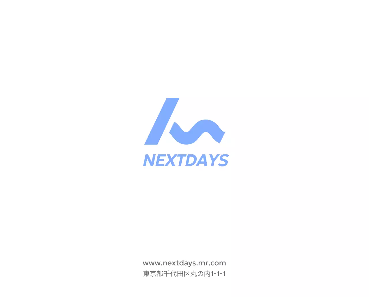 青色が映えるフォトゴールトラッカーカレンダー