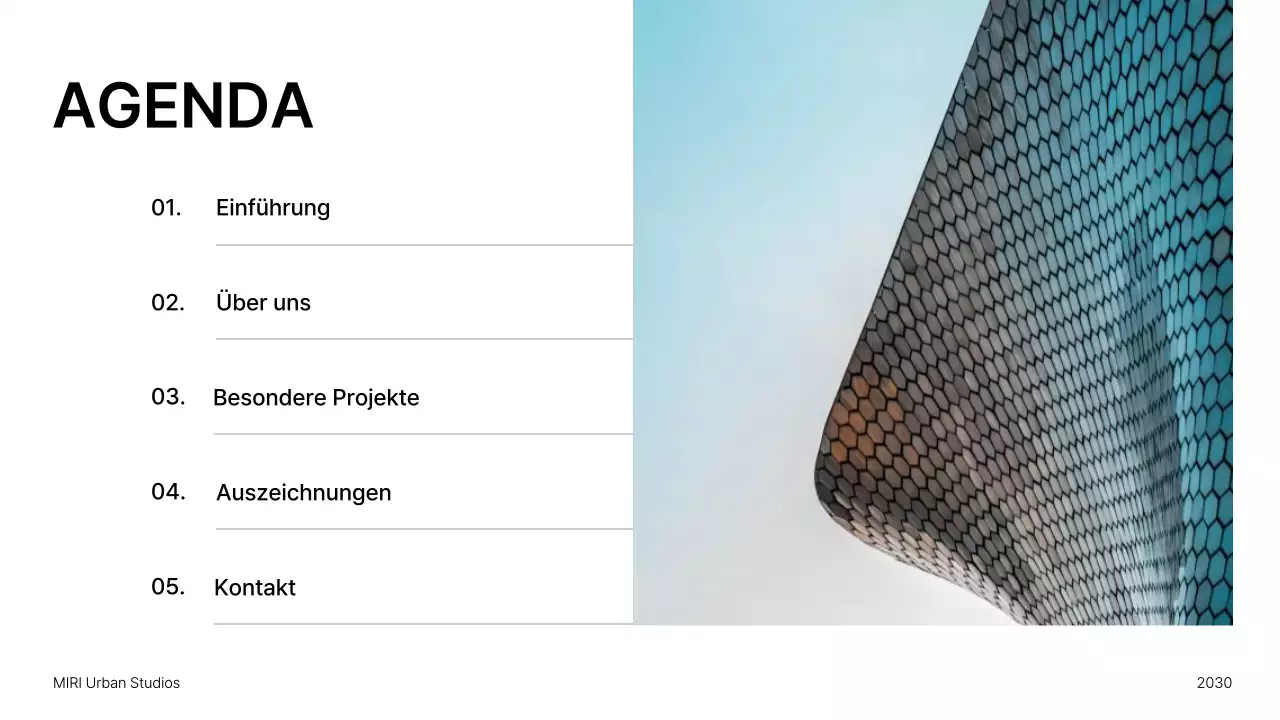 Minimalistische Architektur-Portfolio-Präsentation