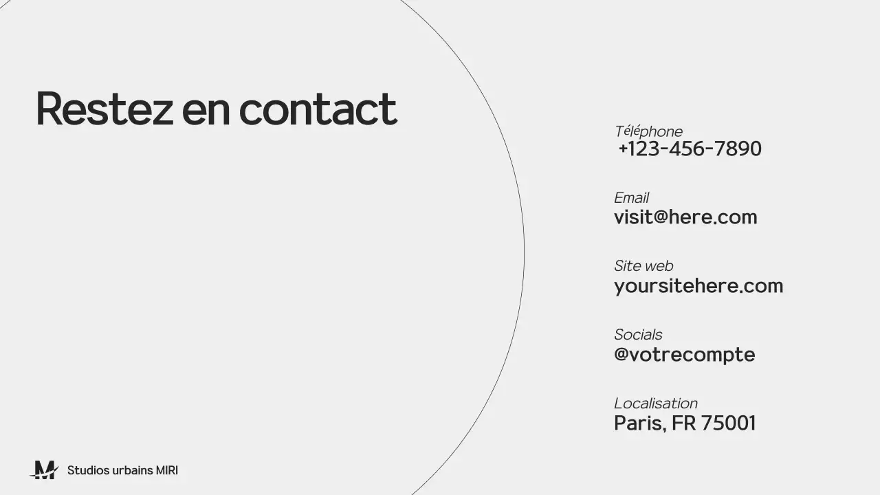 Présentation du portfolio de l'architecture noire et grise