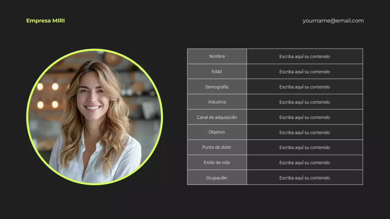 documento de estrategia de marketing black modern