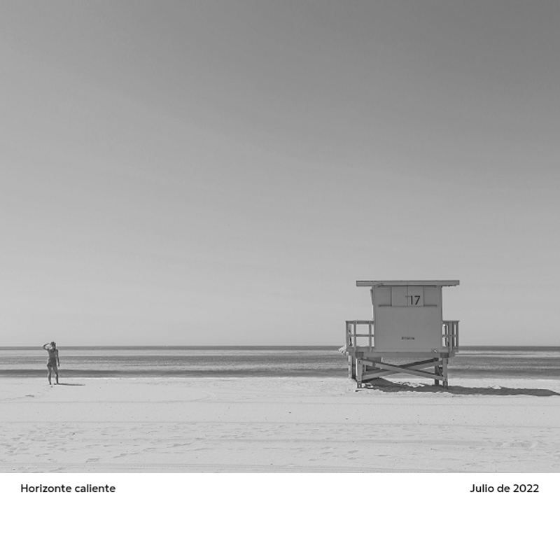 Un calendario fotográfico con un toque limpio y urbano