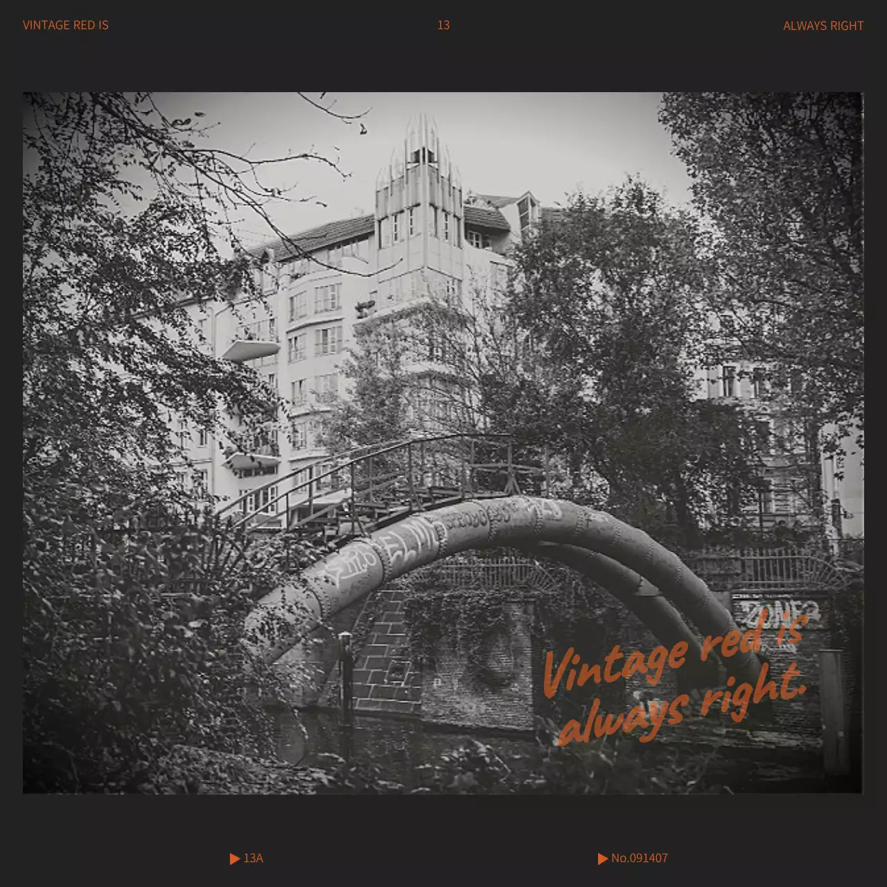 다홍색의 빈티지 컨셉의 레이아웃 번들팩