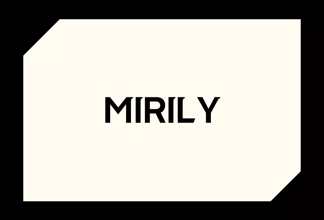 검정색 테두리에 아이보리 배경인 감성있는 비싼 옷가게 브랜드 발매트