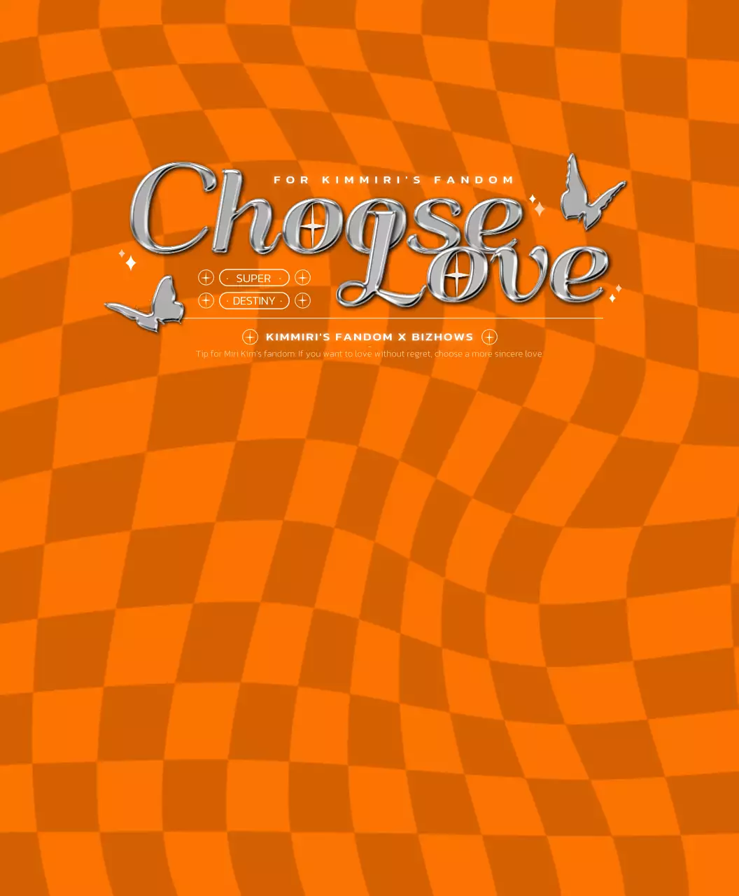 심플하고 힙한 실버 금속 효과 스타일 굿즈 티셔츠