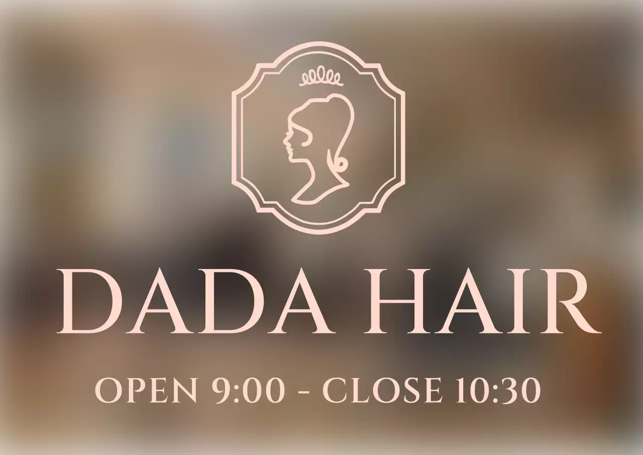 핑크색의 고급스러운 장식과 여자의 옆모습이 있는 뷰티 헤어샵