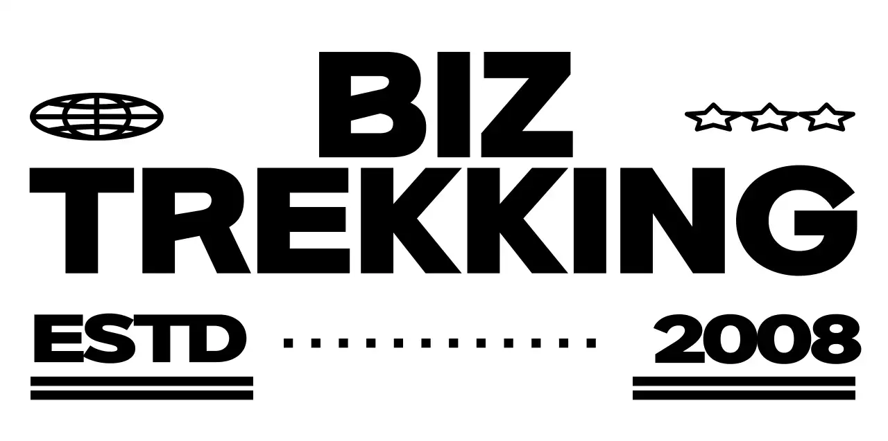 검정색과 하얀색의 귀엽고 힙한 산 캐릭터와 텍스트 조합 로고 스타일 산악회 홍보 및 굿즈용 