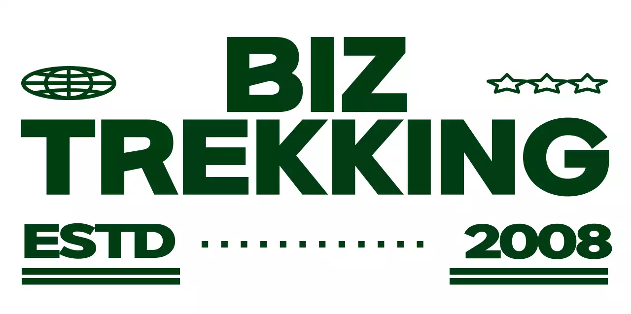 초록색과 하얀색의 귀엽고 힙한 산 캐릭터와 텍스트 조합 로고 스타일 산악회 홍보 및 굿즈용 