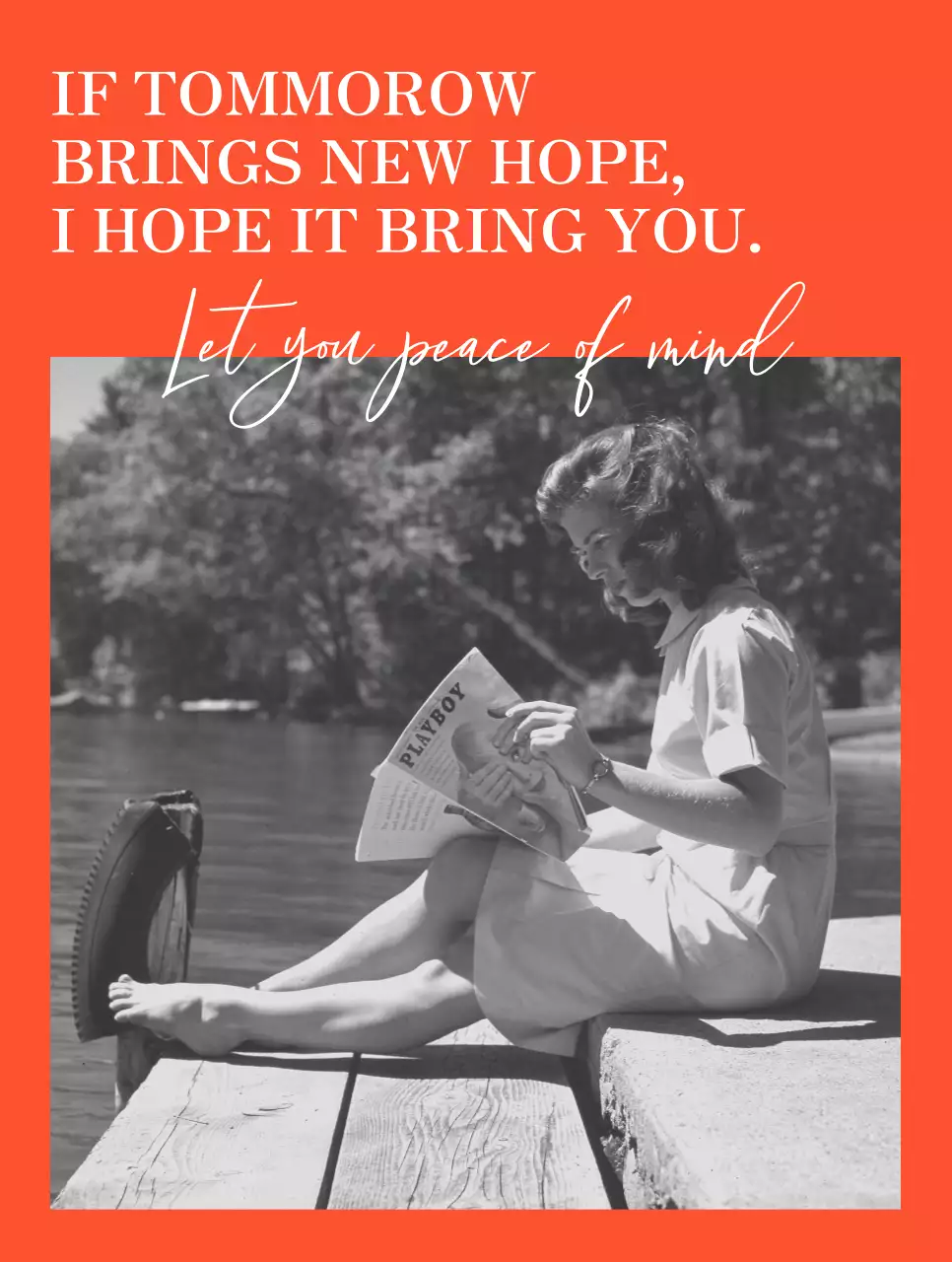 주황색의 흑백의 빈티지한 여성 사진이 있는 감성적인 굿즈