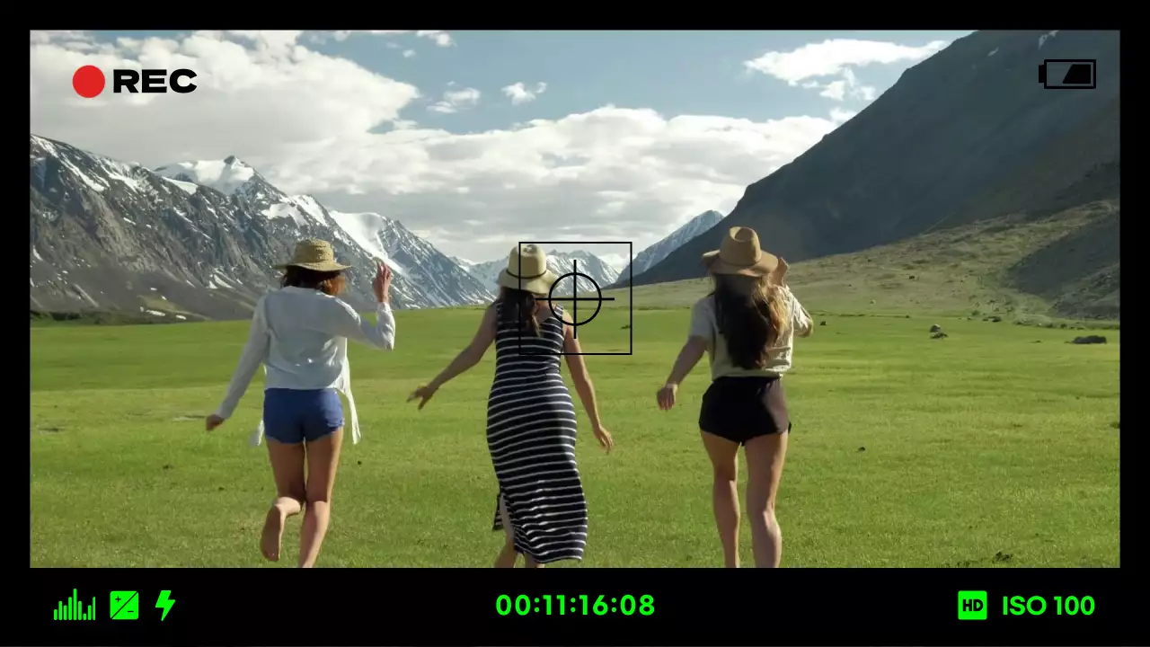 검정과 네온 컬러의 심플한 블랙 뷰파인더 테마