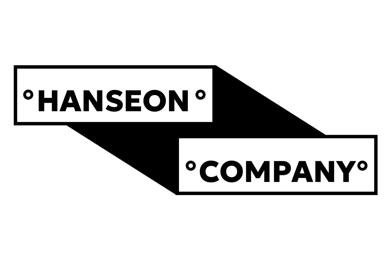 Kata-kata logo sederhana berwarna hitam