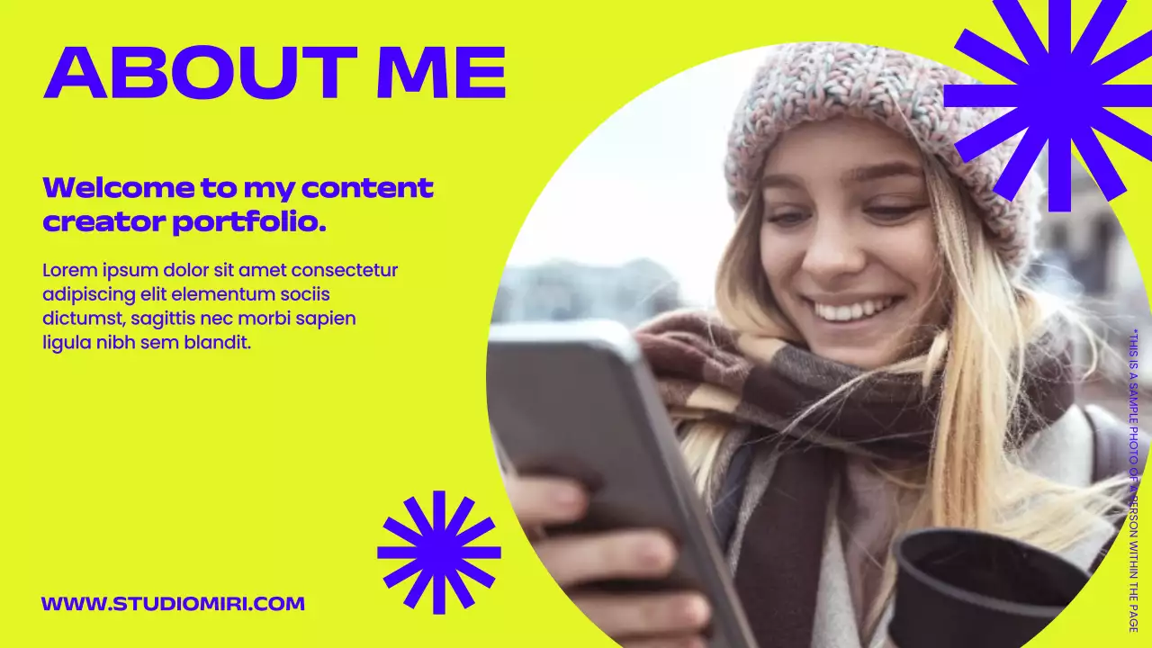 Lời mời thuyết trình về danh mục nội dung Blue Trendy