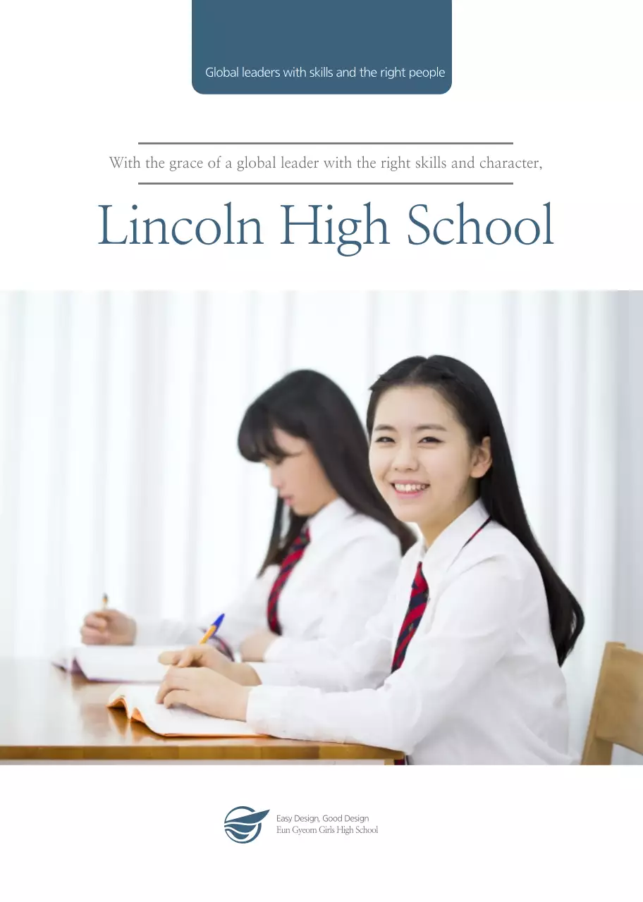 Sekolah Menengah Atas dengan Tata Letak Foto Sederhana dalam Warna Biru Laut