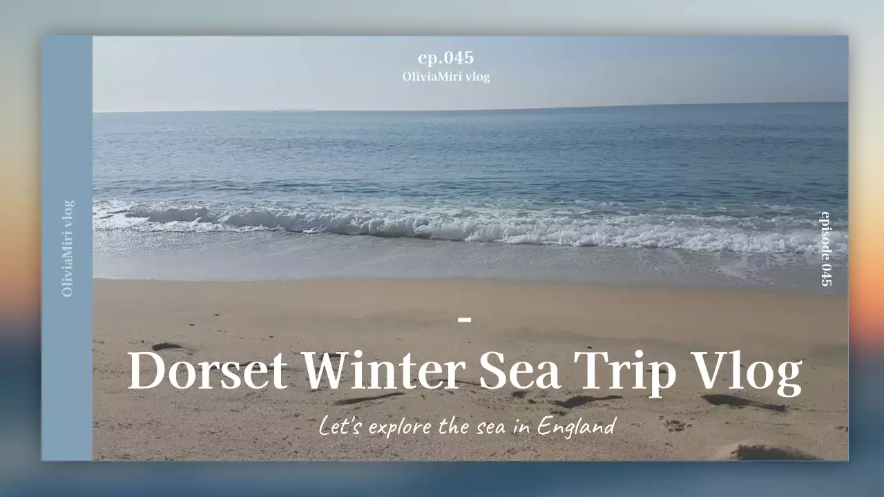 하늘색 파스텔톤의 심플한 여행 브이로그 