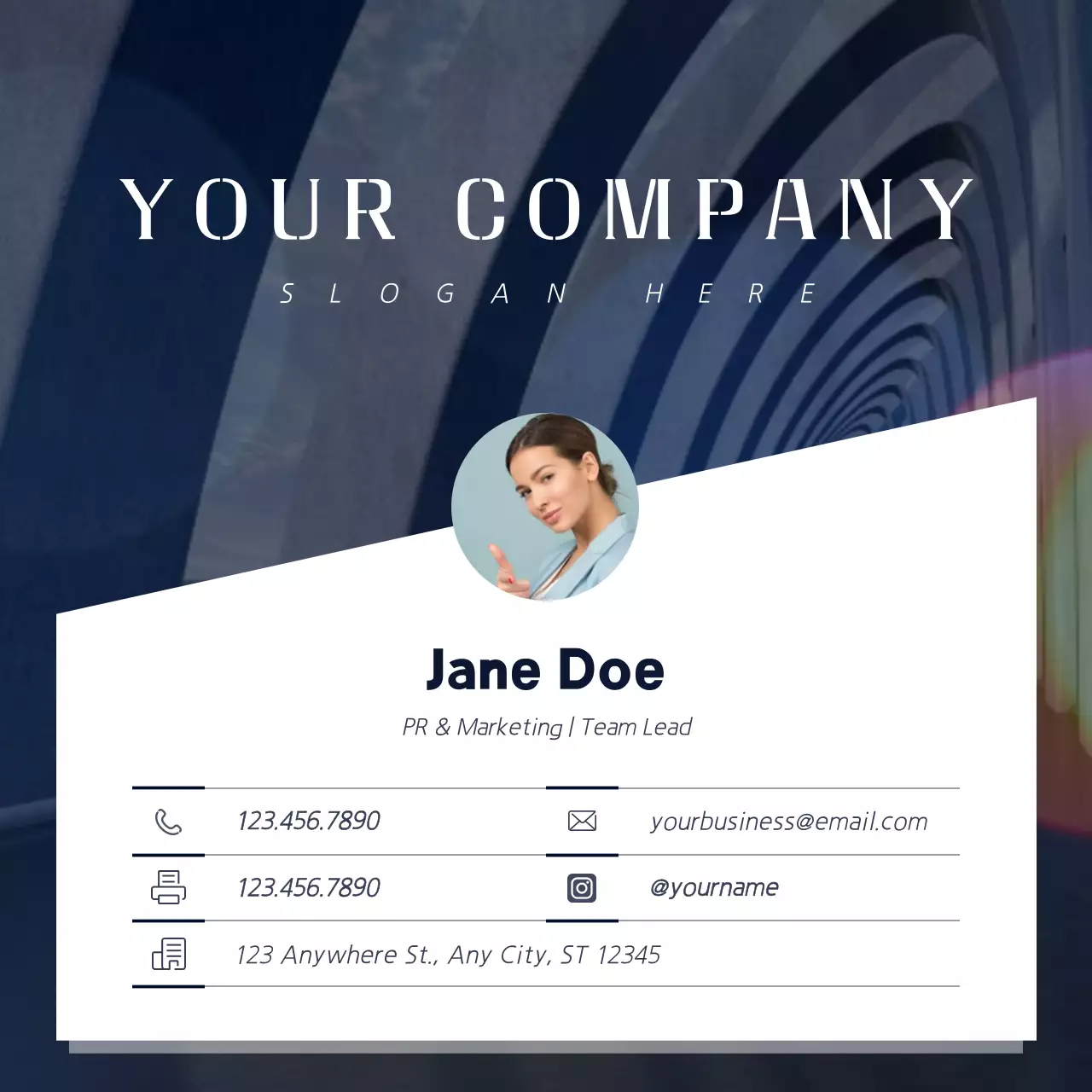 네이비 모던 비즈니스 카드 소셜 미디어 포스트