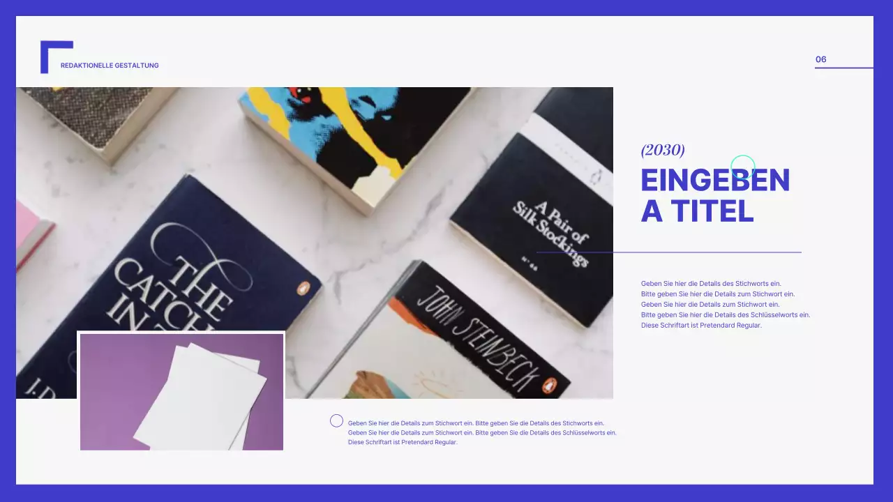 Eine einfache Mappe in Blau und Weiß