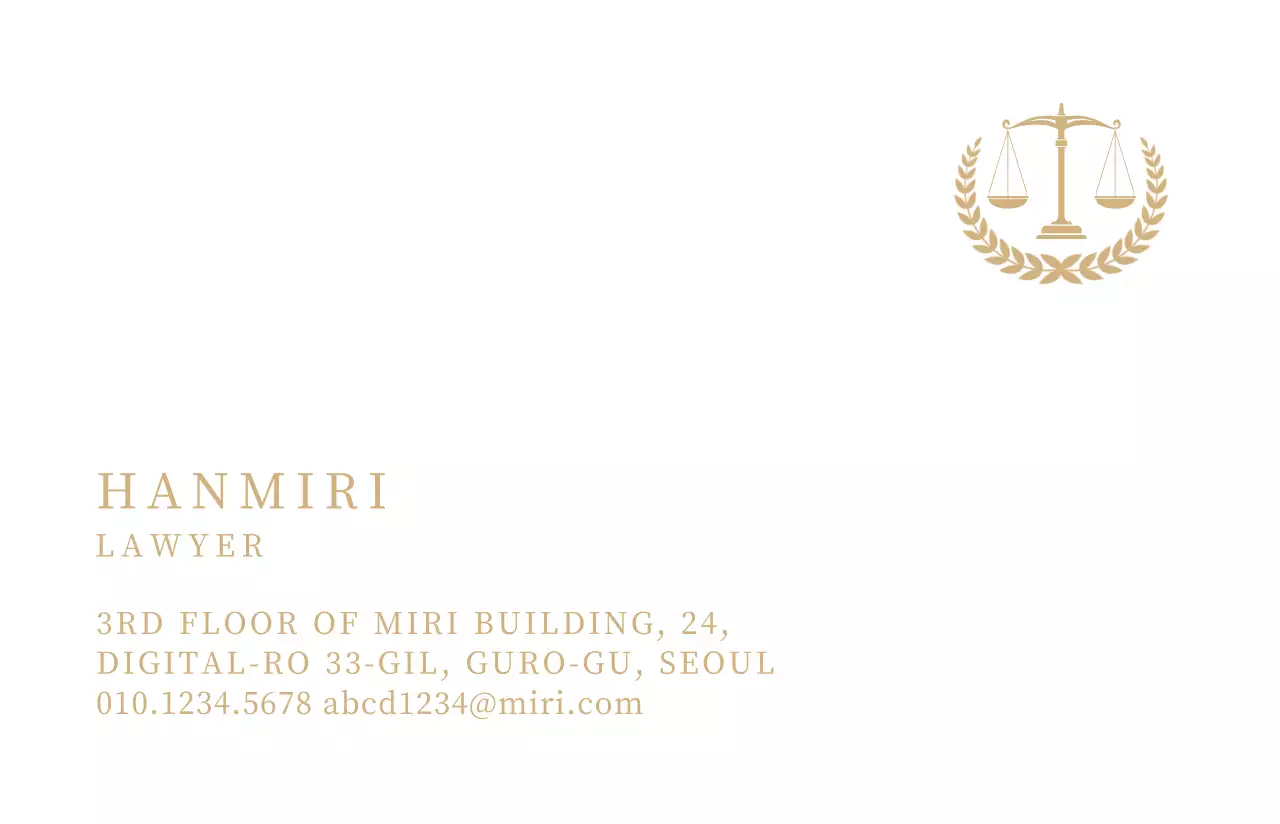 Kartu nama yang sederhana dan berkelas dalam balutan emas putih