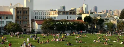 Promote your cafe with a photo of a summer park