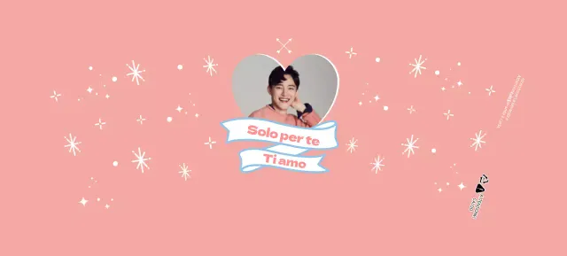 Bicchieri di carta rosa con merchandise delle celebrità