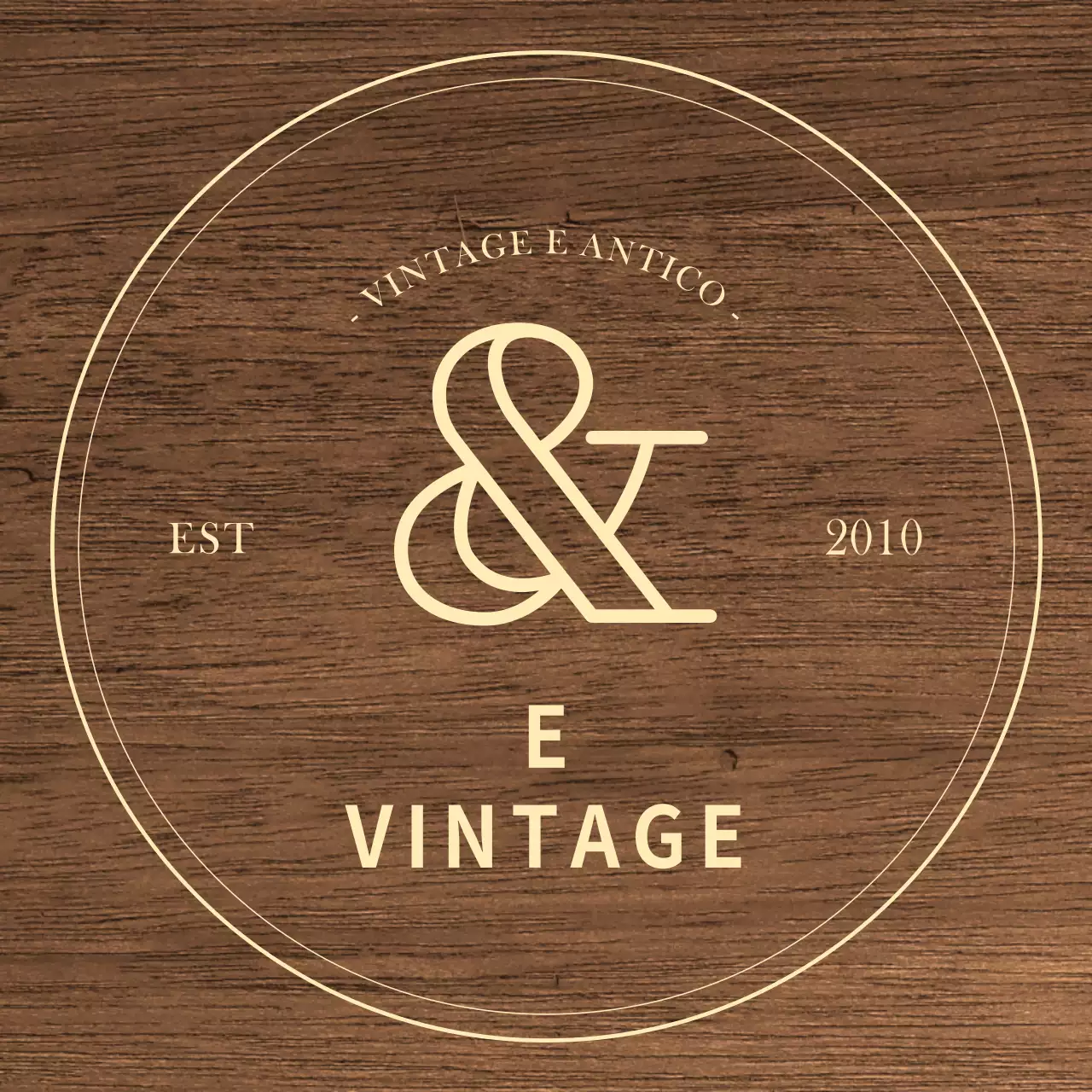 Insegna antica vintage con testo avorio per un look classico