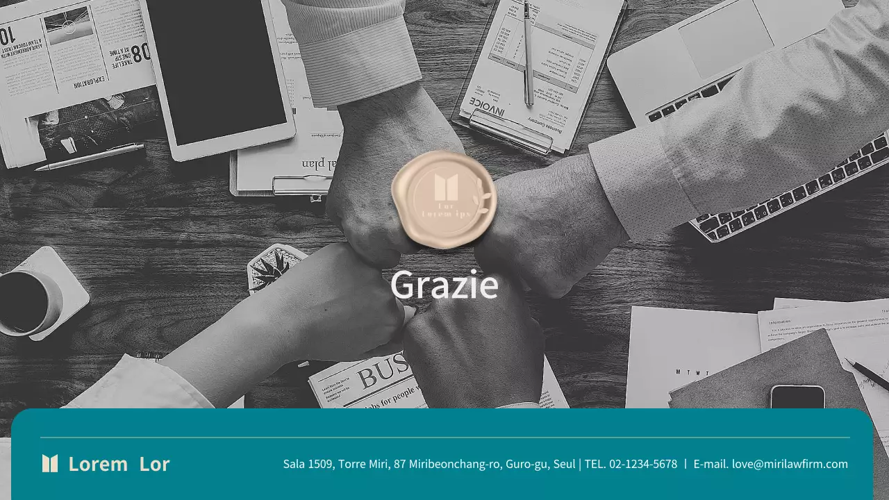 Proposta di studio legale professionale con un semplice tema turchese