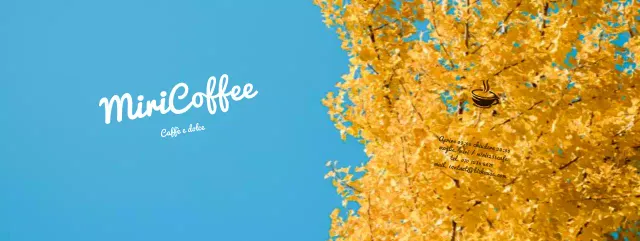 Promuovete il vostro caffè con un paesaggio autunnale di ginkgo blu e giallo.