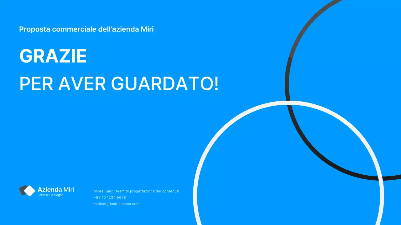 Relazione aziendale con uno stile moderno a gradiente in blu e bianco