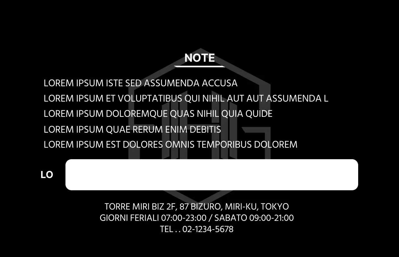 Una tessera di iscrizione alla palestra con una foto nera, professionale e in stile semplice del fondoschiena di un uomo.