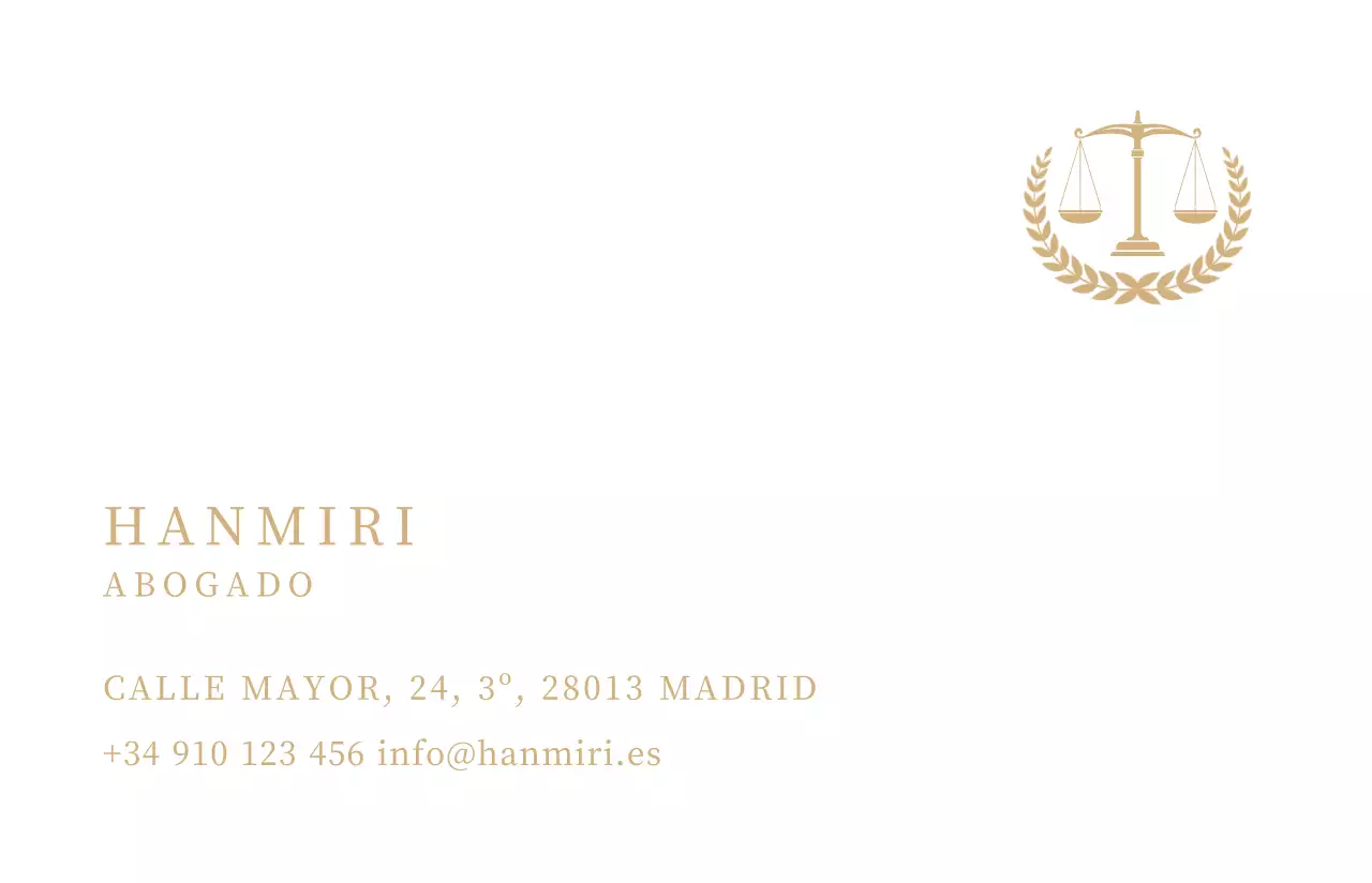 Una tarjeta de visita sencilla y con clase en oro blanco