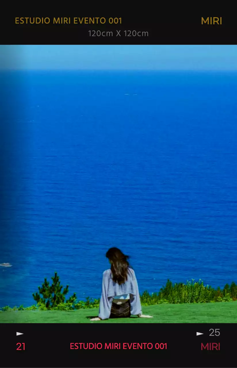 Concepto de marco de fotos emotivo y moderno con colores de alto contraste para artículos personales