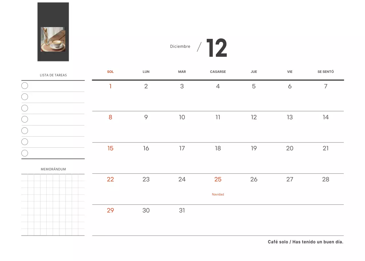 Un café sentimental blanco y marrón