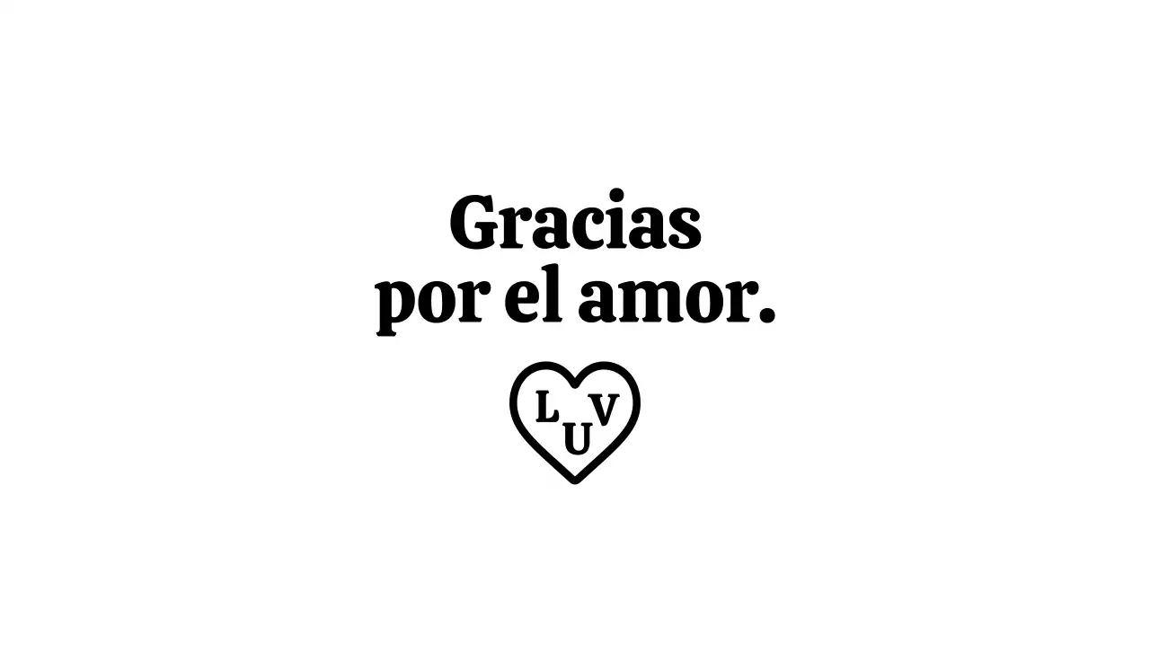 Un sencillo sobre de agradecimiento con texto en negro e ilustración en forma de corazón.