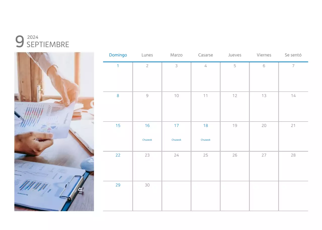 Calendario de empresa blanco y sencillo