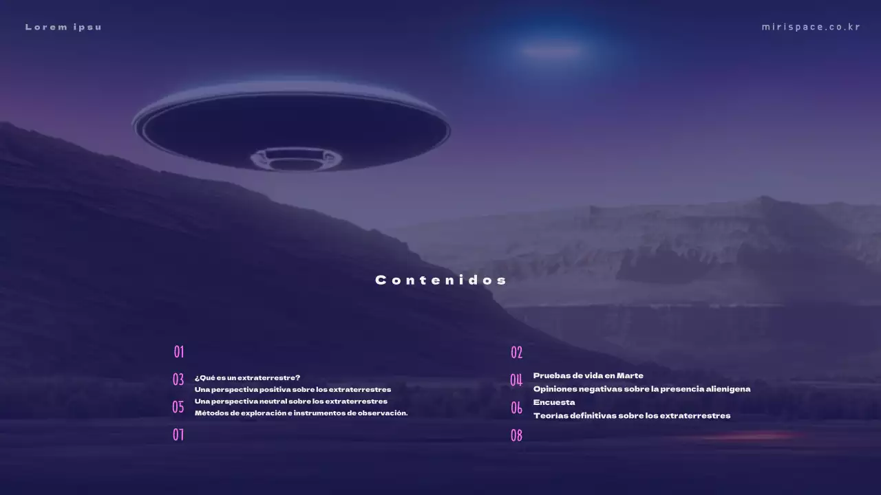 Material de formación con fotos de extraterrestres sobre fondo azul