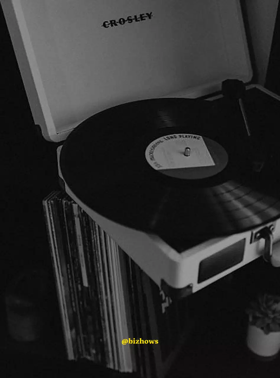 Mercadoria de conceito de fotografia a preto e branco de gira-discos sentimental