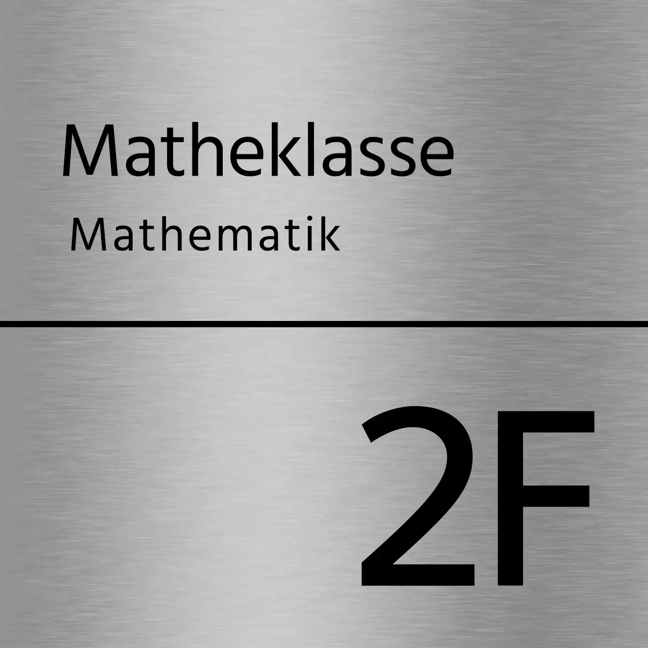 Einfache Platzhalterbeschilderung mit schwarzem Text und Linien für den Namen der Schule.