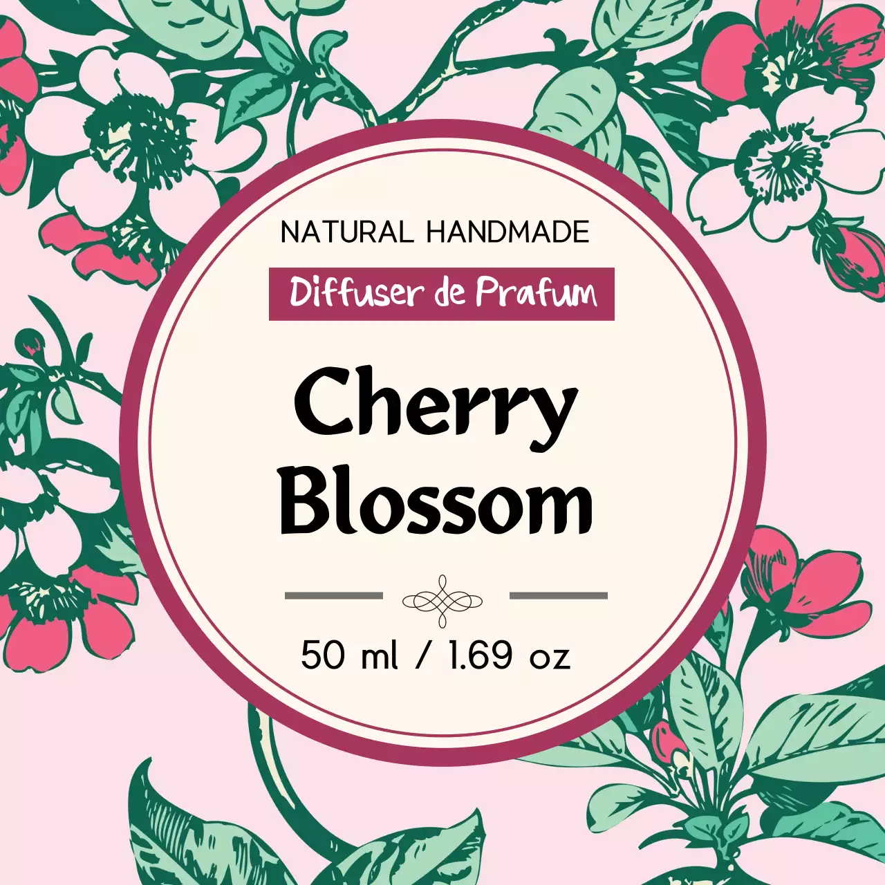 ピンクのイラストのヴィンテージ感のある香水ラベル