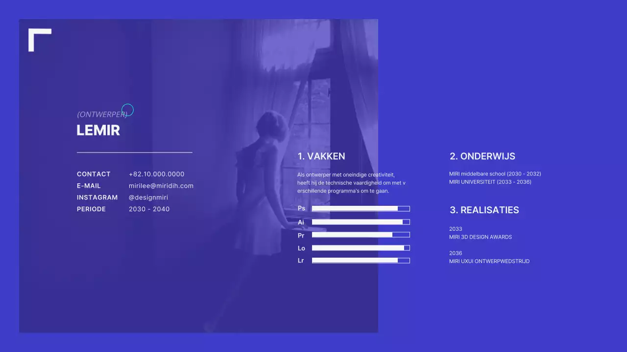 Een eenvoudige portfolio in blauw en wit