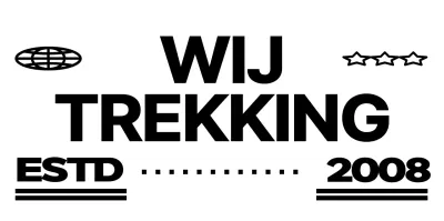 Leuke en hippe bergfiguur en tekstcombinatie in zwart-witte logostijl voor promotie en merchandise voor bergclubs.