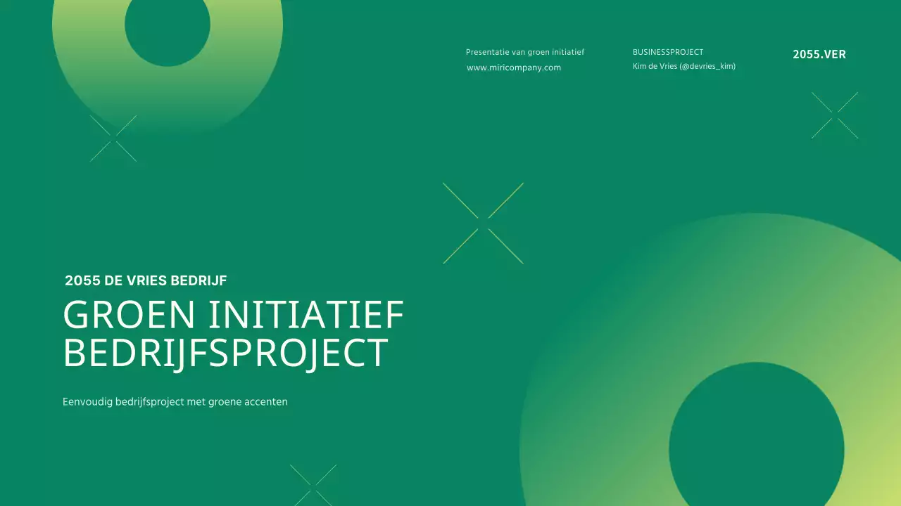 Eenvoudige zakelijke projectpresentatie met groene cirkelpunten