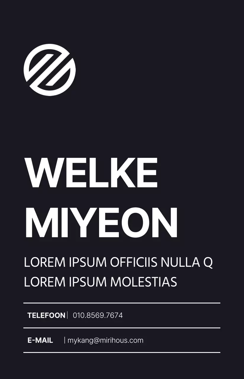 Eenvoudige, moderne, tekstgerichte lay-outstijl in zwart-wit Werknemerskaart voor bedrijven