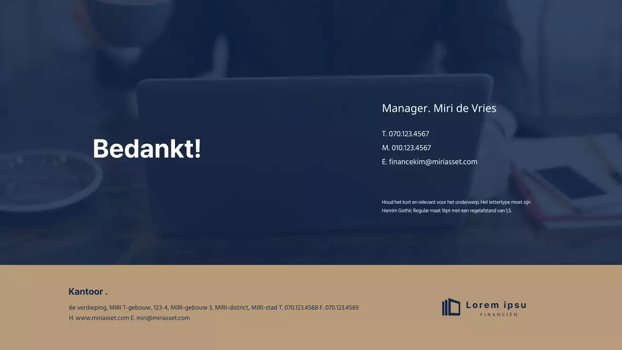 Een gids voor advies op het gebied van persoonlijke financiële planning in marine en beige