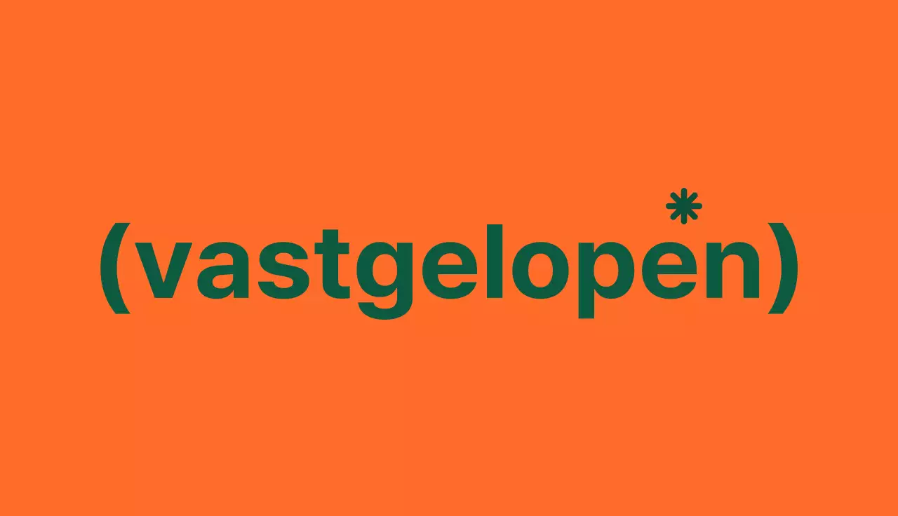 Eenvoudige en hippe tekstlogostijl met kleurrijke kleurencombinaties