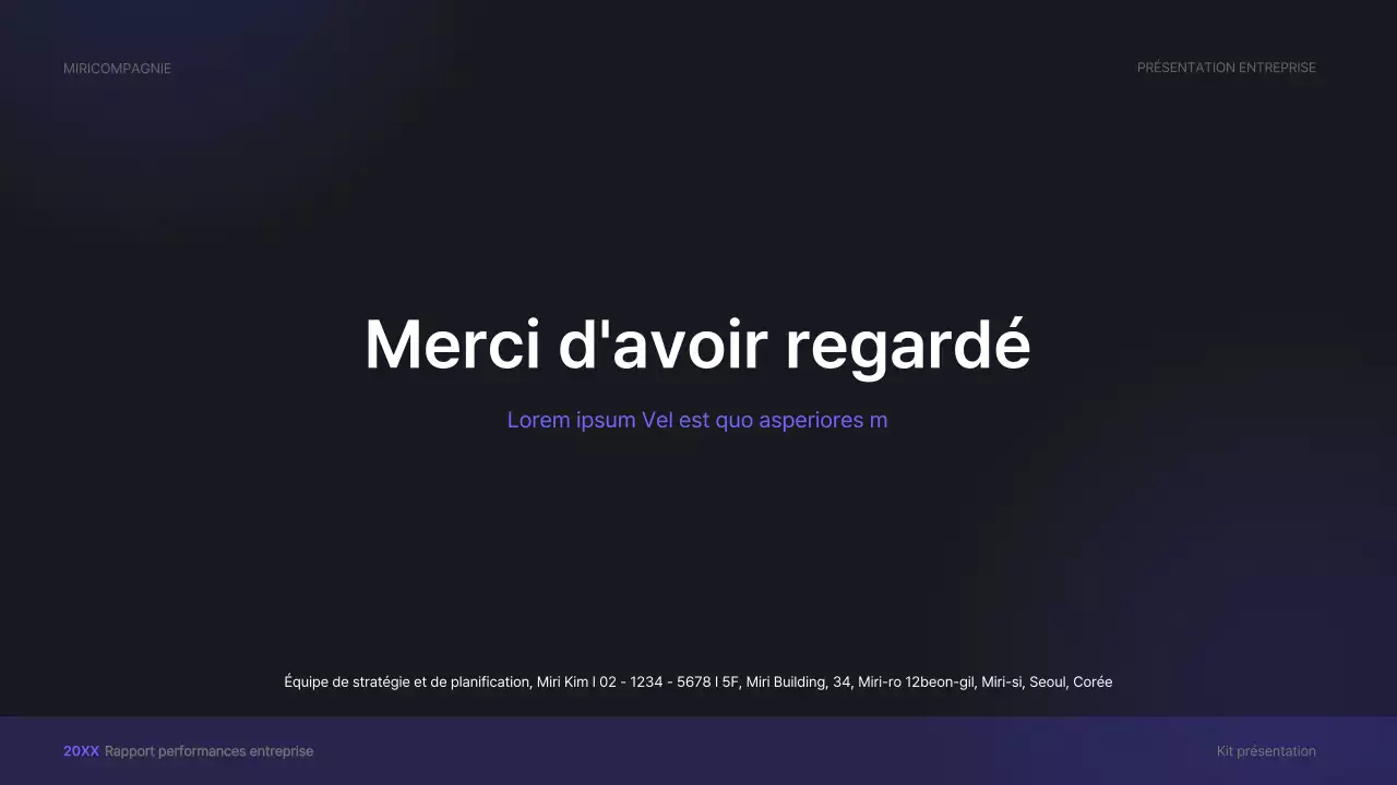 Kit de présentation d'entreprise violet, concept UI tridimensionnel