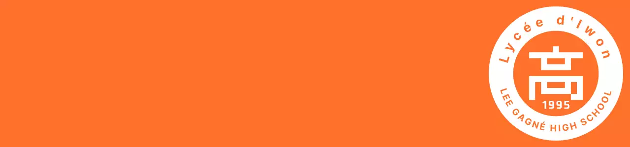 T-shirt pour le personnel du festival de l'école secondaire dans un style épuré, orange et blanc, avec un logo en forme d'emblème