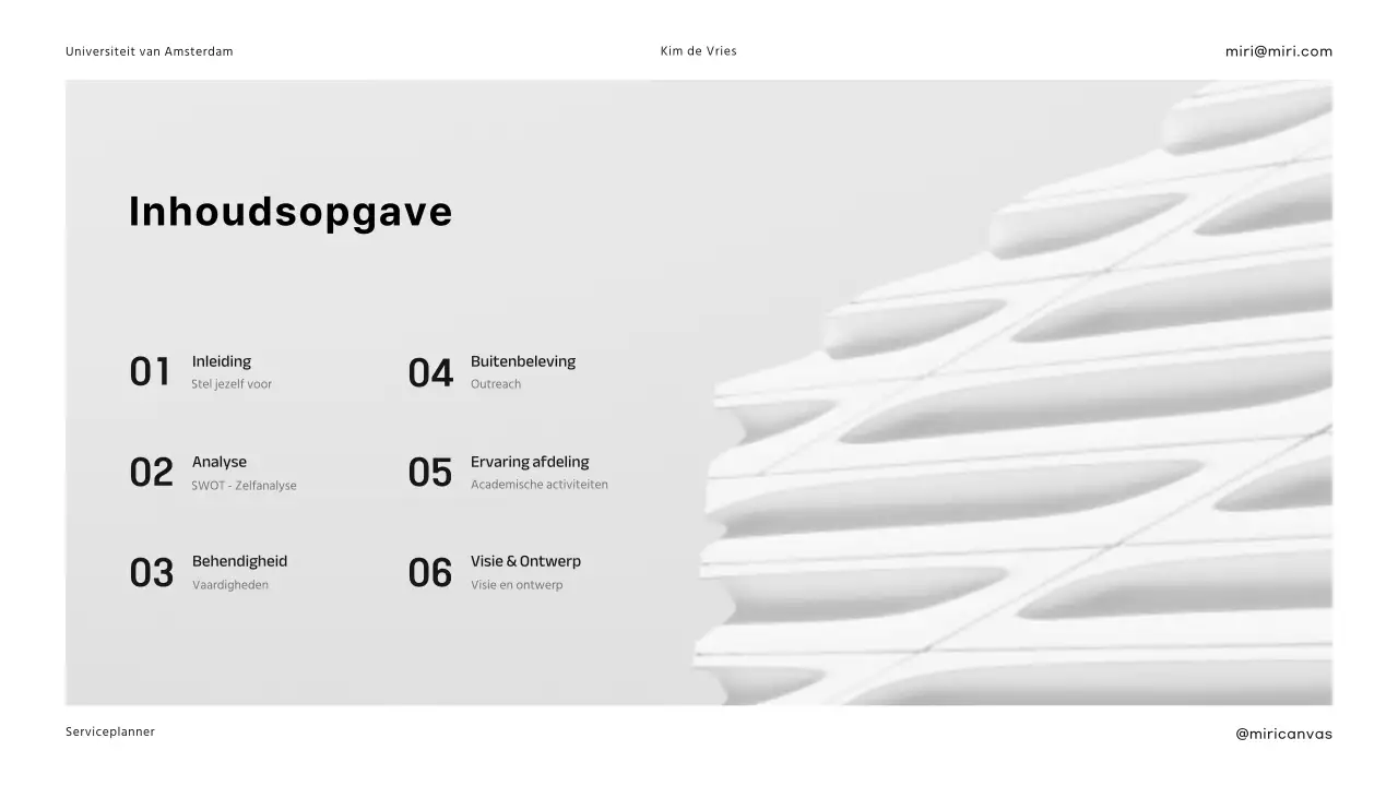 Eenvoudig studentenportfolio in wit en zwart