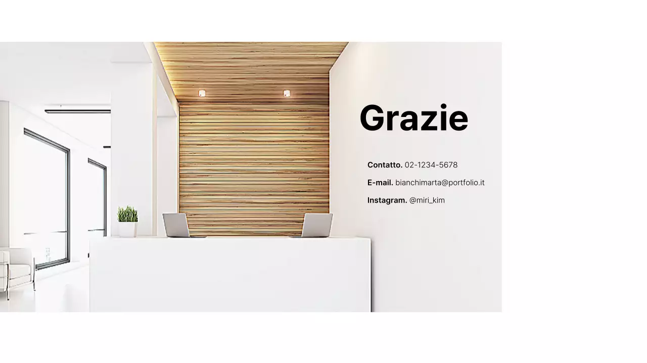 Semplice portfolio per interior designer in bianco e azzurro