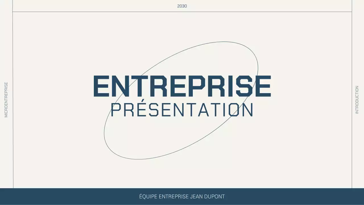 Mise en page simple en beige et marine pour un profil d'entreprise